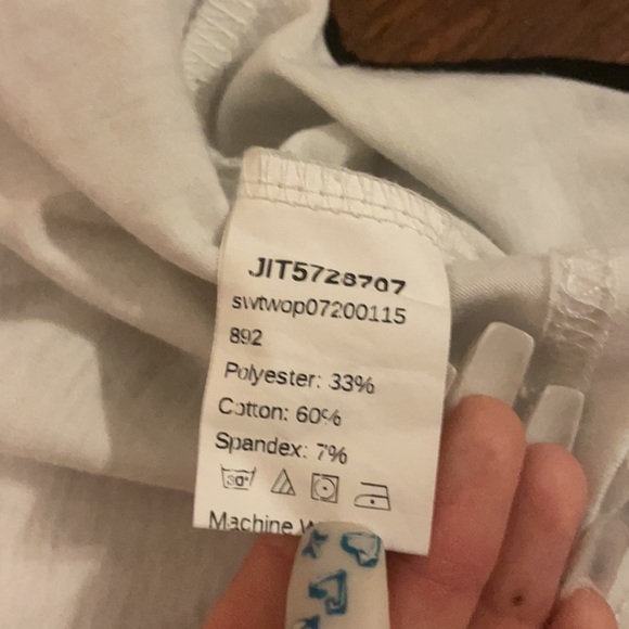 New Without Tags SHEIN White & Black Dragon Crop Top - Picture 10 of 11